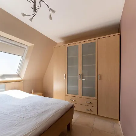 Apartment Bright Coastal In