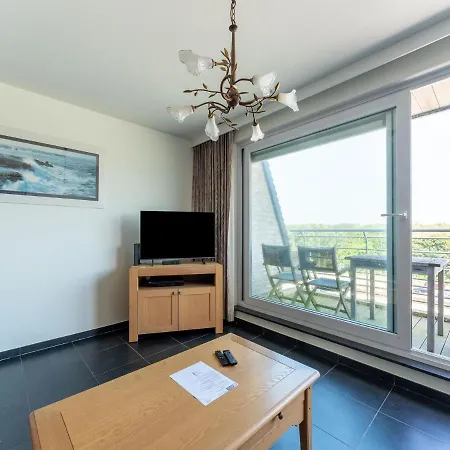 アパート In With Balcony *
