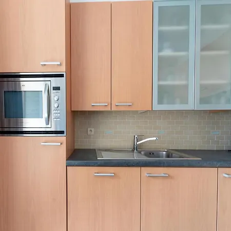 Bright Coastal In Apartment