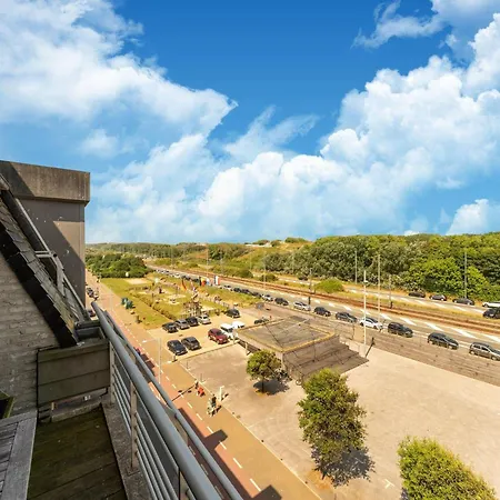 Bright Coastal In Apartment *